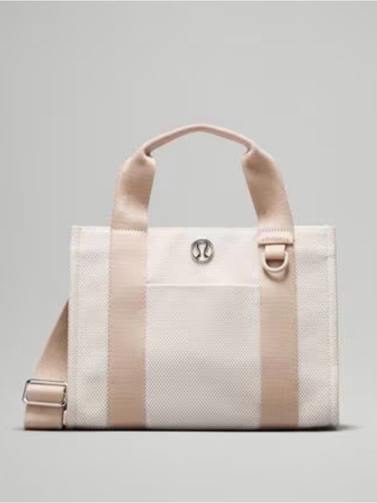 lululemon athletica Handbags - lululemon 4.5L Cream Tote with Blush Straps